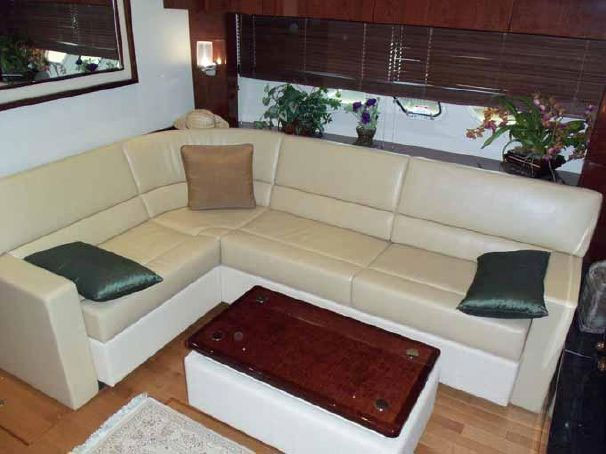 54-searay-yacht-charter