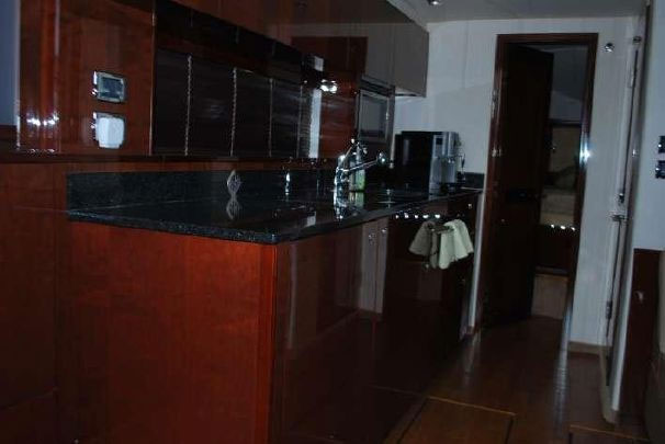 54-searay-yacht-charter